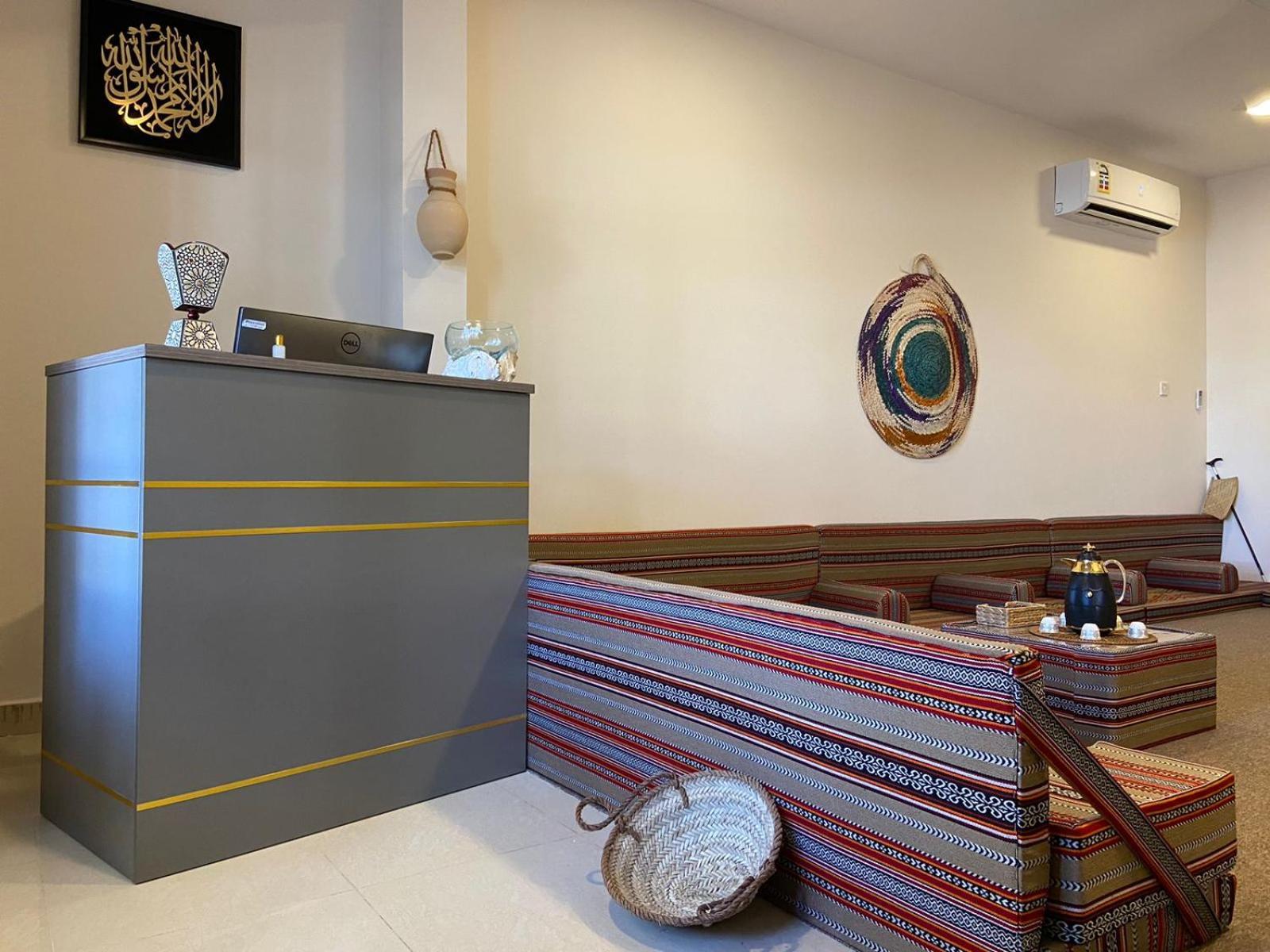 Legacy Hostel Muskat Bagian luar foto