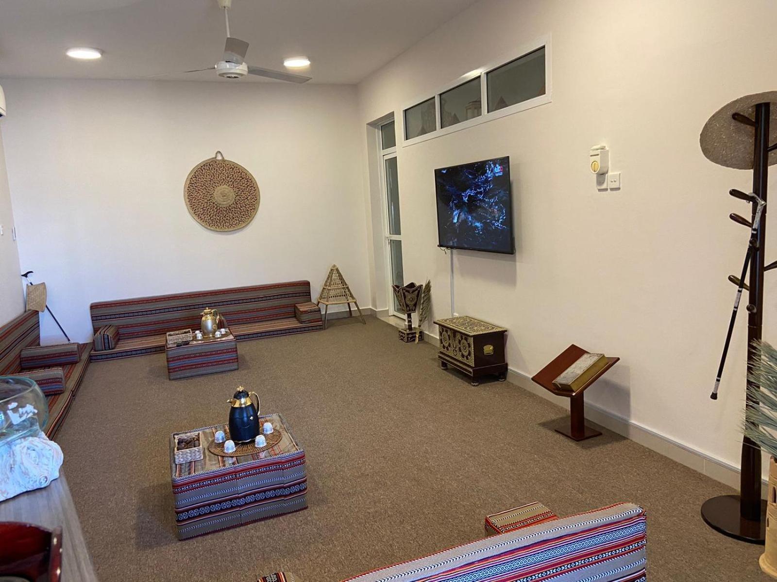Legacy Hostel Muskat Bagian luar foto