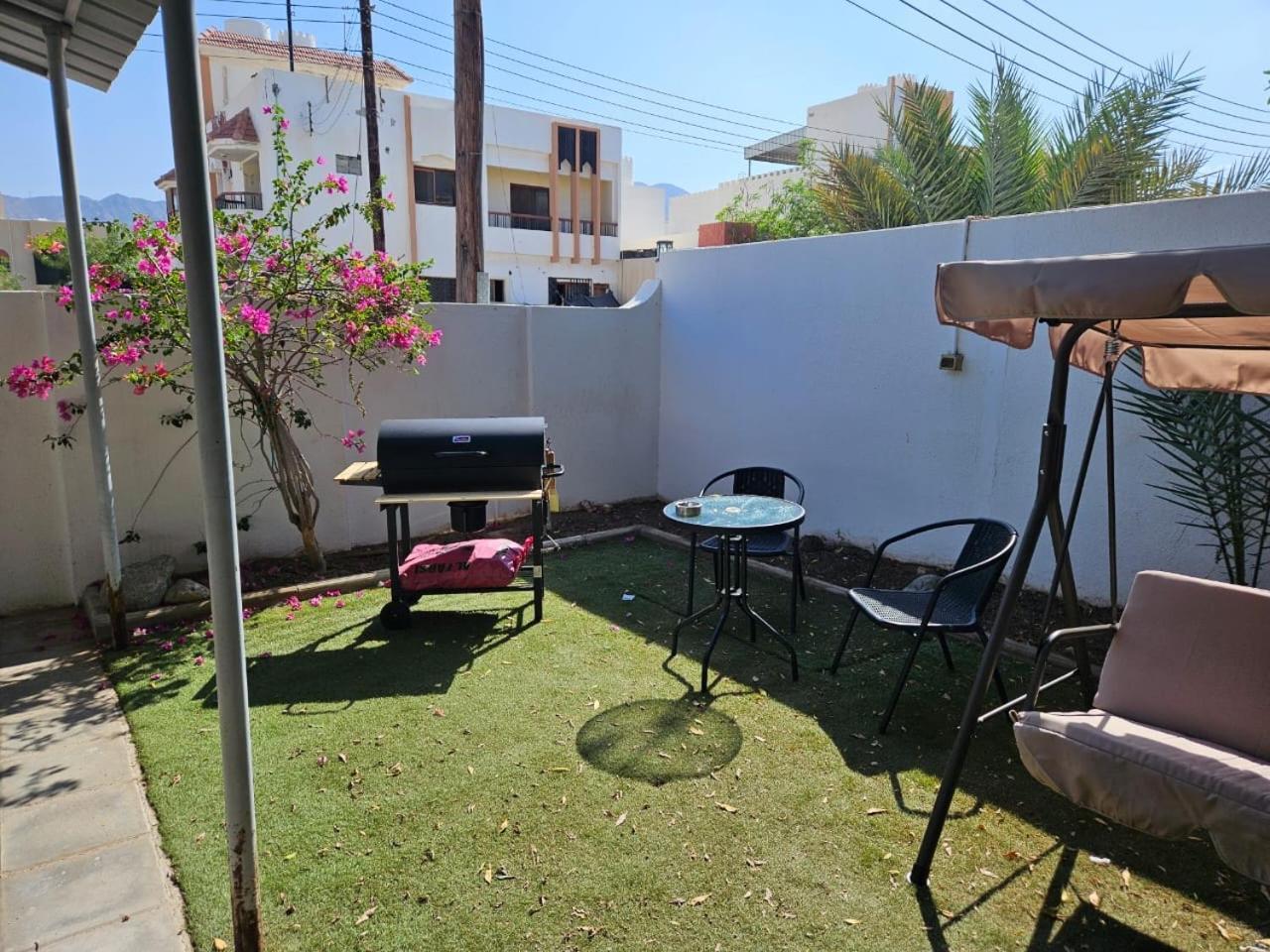 Legacy Hostel Muskat Bagian luar foto