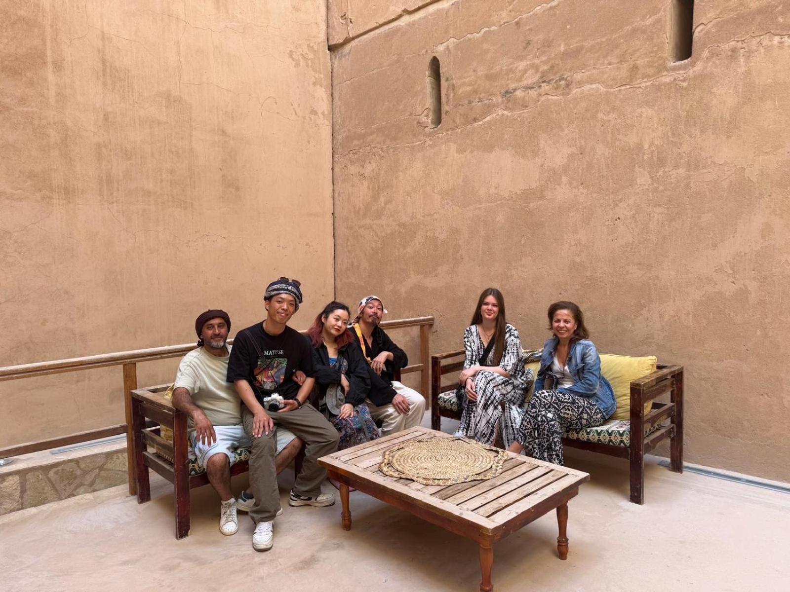 Legacy Hostel Muskat Bagian luar foto